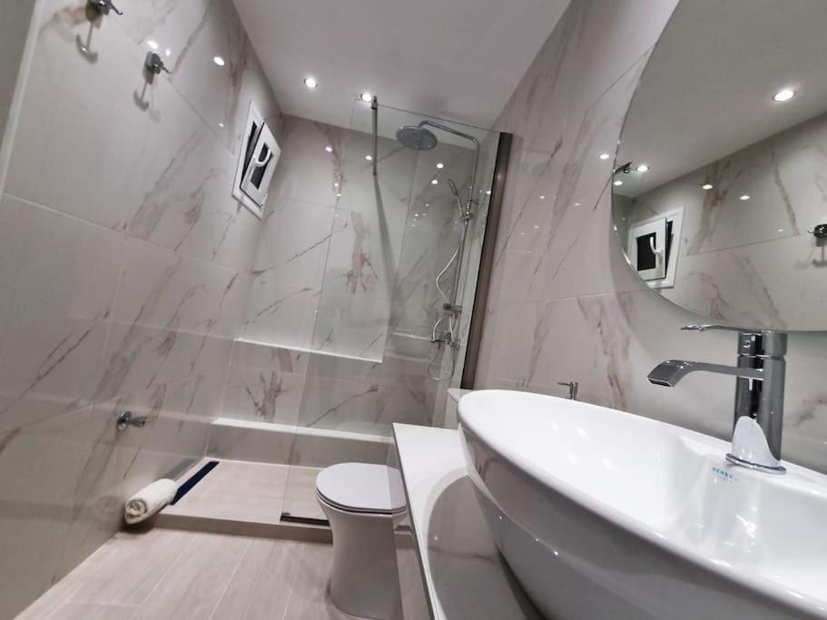 Our Home-Fully Renovated Apartments And Studios By The Sea Nikiti  Extérieur photo