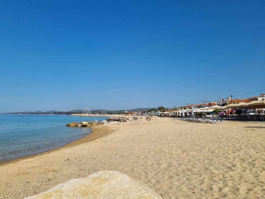 Our Home-Fully Renovated Apartments And Studios By The Sea Nikiti  Extérieur photo