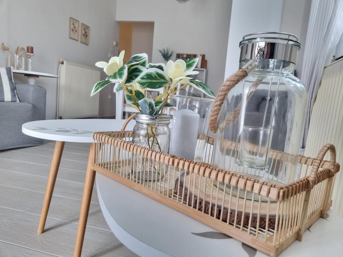 Our Home-Fully Renovated Apartments And Studios By The Sea Nikiti  Extérieur photo