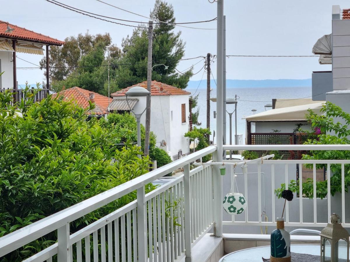 Our Home-Fully Renovated Apartments And Studios By The Sea Nikiti  Extérieur photo