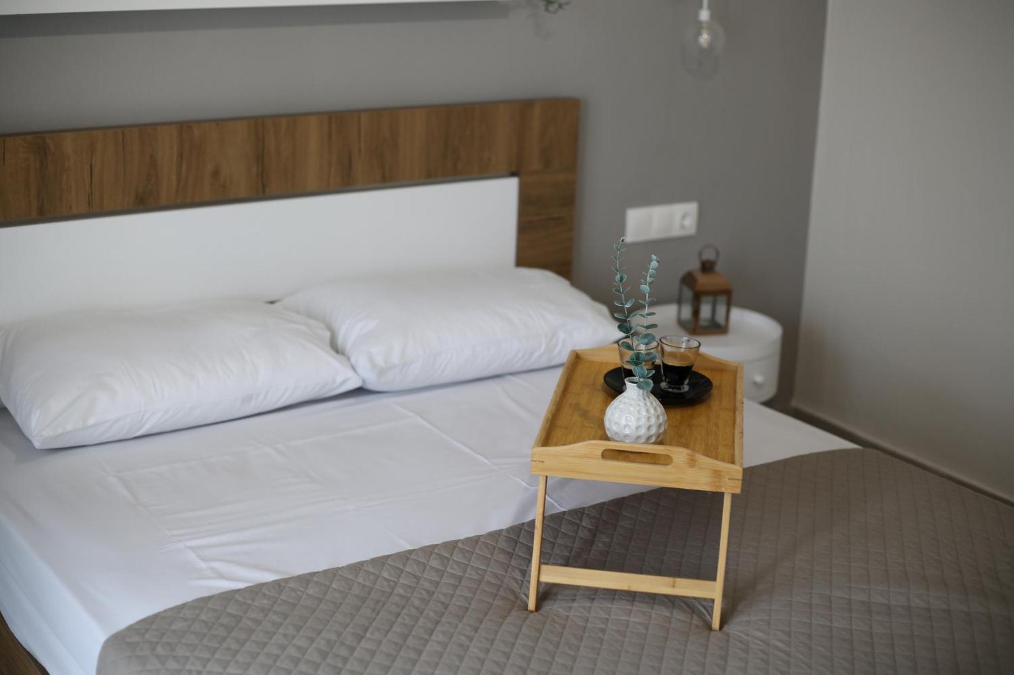 Our Home-Fully Renovated Apartments And Studios By The Sea Nikiti  Extérieur photo