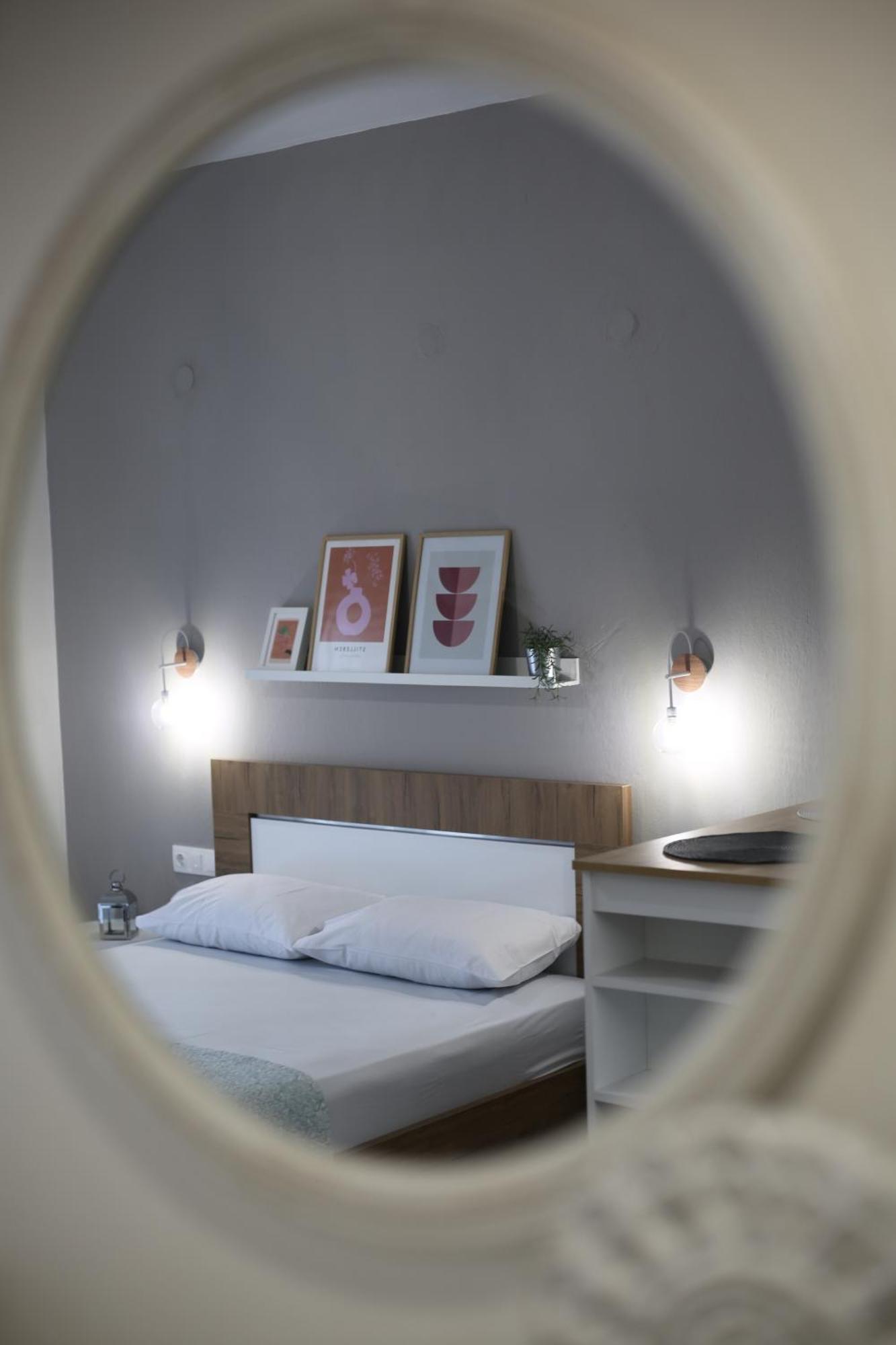 Our Home-Fully Renovated Apartments And Studios By The Sea Nikiti  Extérieur photo